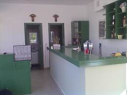 Anelia Boutique Studios & Apartments