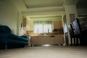 Anelia Boutique Studios & Apartments