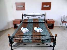 Anelia Boutique Studios & Apartments