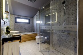 Lampa Design Hotel - Special Class