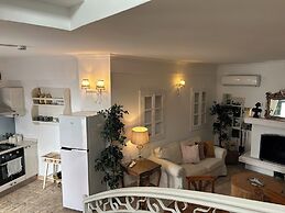 8 Oda Boutique Homes