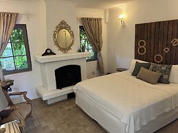 8 Oda Boutique Homes