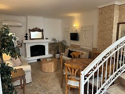 8 Oda Boutique Homes