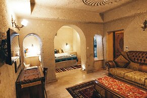 Goreme Valley Cave House