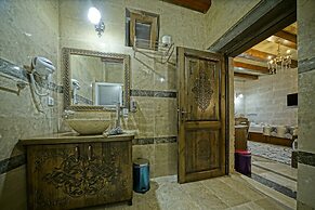 Goreme Valley Cave House