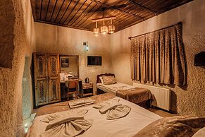 Goreme Valley Cave House