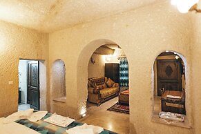 Goreme Valley Cave House