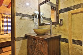 Goreme Valley Cave House