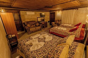 Goreme Valley Cave House