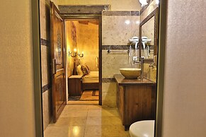 Goreme Valley Cave House