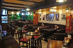 Comfort Hotel Suites