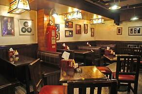 Comfort Hotel Suites