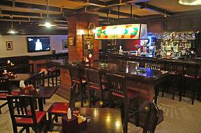 Comfort Hotel Suites