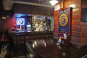 Comfort Hotel Suites