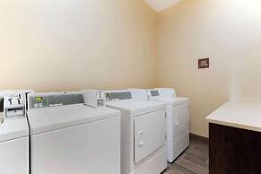 Best Western Plus Moosomin Hotel