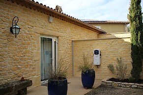 Logis Hôtel La Bastide de Grignan & Restaurant La Chênaie