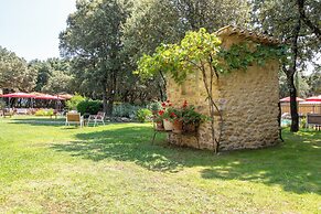 Logis La Bastide De Grignan Hotel & Restaurant