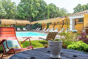 Logis Hôtel La Bastide de Grignan & Restaurant La Chênaie