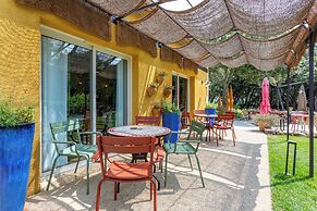 Logis Hôtel La Bastide de Grignan & Restaurant La Chênaie