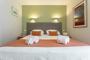 Logis La Bastide De Grignan Hotel & Restaurant