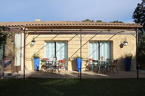 Logis Hôtel La Bastide de Grignan & Restaurant La Chênaie