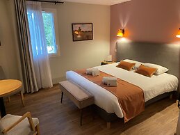 Logis La Bastide De Grignan Hotel & Restaurant 