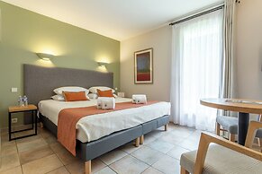 Logis La Bastide De Grignan Hotel & Restaurant