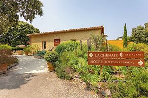 Logis Hôtel La Bastide de Grignan & Restaurant La Chênaie
