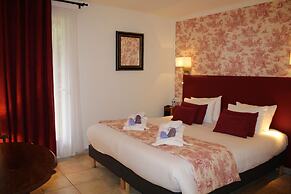 Logis Hôtel La Bastide de Grignan & Restaurant La Chênaie