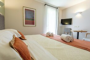 Logis La Bastide De Grignan Hotel & Restaurant