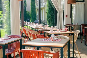 Logis La Bastide De Grignan Hotel & Restaurant