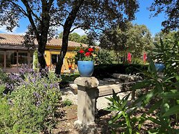Logis La Bastide De Grignan Hotel & Restaurant