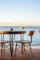 Le Temps des Cerises Hotel Beach