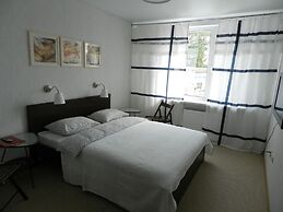 Chemodan Hotel