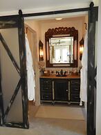 The Suites by Villa Valentina