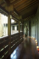 Sanctoo Suites and Villas