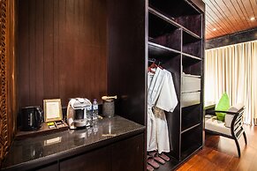 Sanctoo Suites and Villas