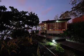 Nanuya Island Resort