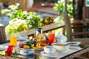 Nanuya Island Resort