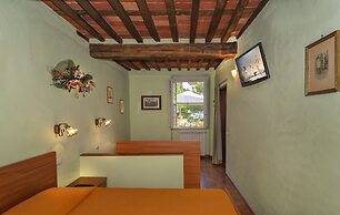 Bed & Breakfast Lucca Fora