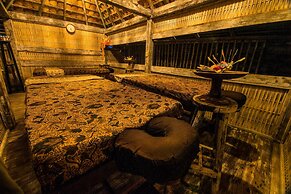 Santhiku Hotel, Villas, Yoga & SPA