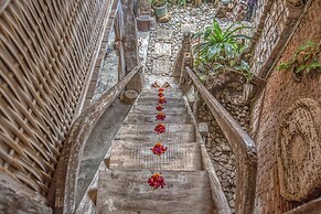 Santhiku Hotel, Villas, Yoga & SPA