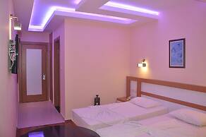 Kleopatra İkiz Otel