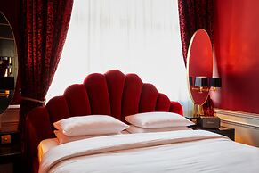 Provocateur, Berlin, a part of Sircle Collection