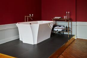 Provocateur, Berlin, a part of Sircle Collection