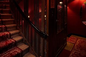 Provocateur, Berlin, a part of Sircle Collection