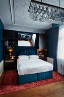 Provocateur, Berlin, a part of Sircle Collection