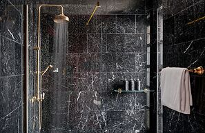 Provocateur, Berlin, a part of Sircle Collection