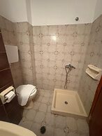 Nikos BnB