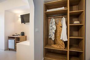Nikos BnB